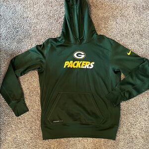 Nike Green Bay Packers sweatshirt. Men’s M. See photo of small stain sleeve.